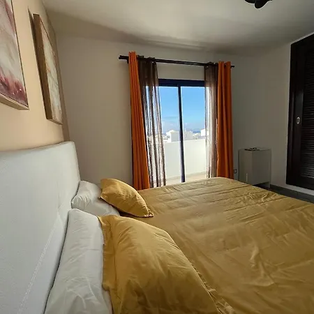 House White Semesterbostad